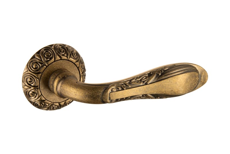 Дверные ручки CASTELO A-71-20 ANT.BRASS