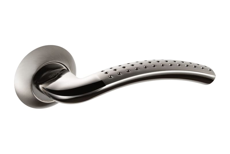 Дверные ручки PRATICO A-09-10 CHROME/S.CHROME